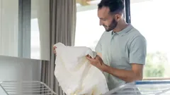 Hur ofta bör man tvätta sängkläder på hösten för att undvika problem? Experternas tips