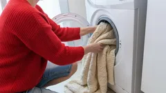 Så tvättar du en ullfilt på rätt sätt: misstag som kan förstöra den för alltid